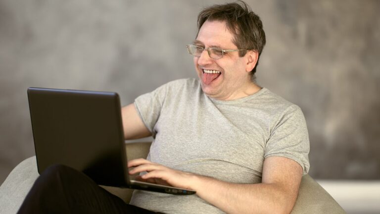 Subsidio para mayores de 52 años en España